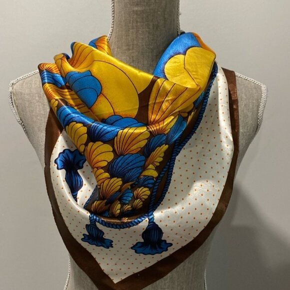 Vintage Print Square Scarf SZ 29.5x29 - Picture 2 of 11